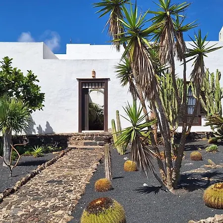 Country house Casa Jardin De Tiagua
